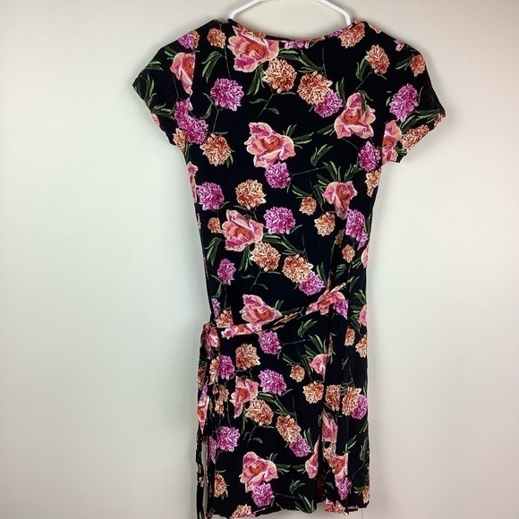 RIPZONE WRAP FLORAL SUMMER DRESS NWOT - Picture 7 of 7